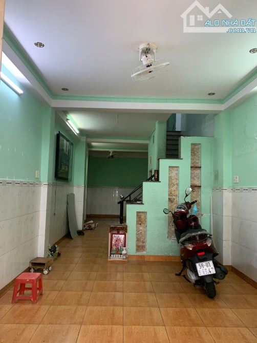 Cho thuê nhà 3T HXH Lê Hồng Phong,vừa ở vừa kinh doanh tự do giá 17tr - 3