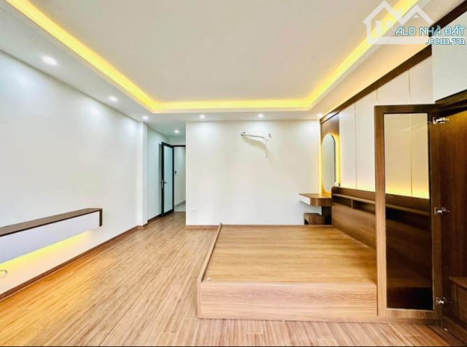 NHÀ  XUÂN ĐỈNH- MẶT NGÕ OTO ĐỖ- LÔ GÓC- 38Mx 5T- MT 5.1M- NHỈNH 8 TỶ - 3