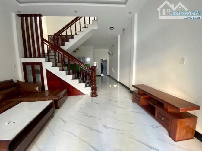 BÁN NHÀ 3 TẦNG CÁCH VICOM 700m KHU DÂN CƯ ĐÔNG ĐÚC PHƯỜNG NGHĨA CHÁNH TP QUẢNG NGÃI - 3