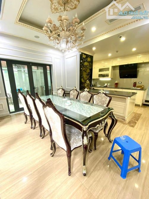 MẶT PHỐ ĐÔNG CÁC, ĐỐNG ĐA, LÔ GÓC - VỈA HÈ- KINH DOANH ĐỈNH, 52m2xMT5,8m Giá 33 tỷ - 3