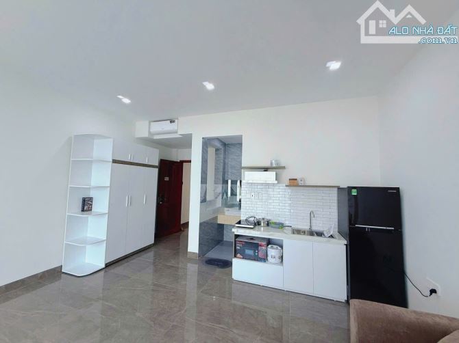 Căn Hộ Full NT _ Ban Công Rộng _ Nguyễn Xí Gần Ngã Tư Hàng Xanh - 3