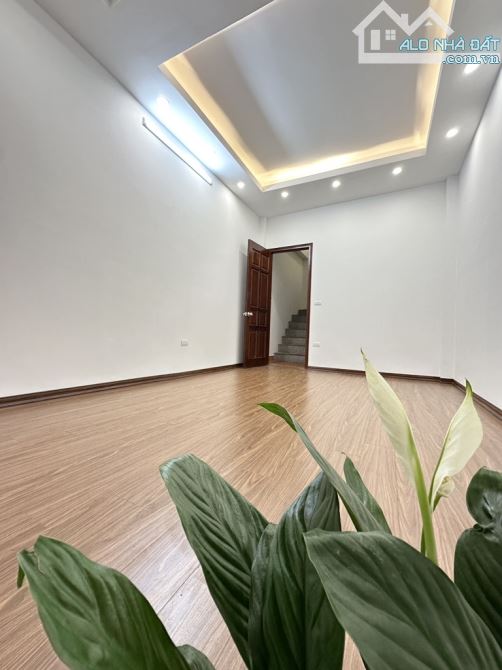 💥TRUNG TÂM #hoangmai- 30m2x5T-6ty68 -10m RA OTO- OTO ĐẬU CỔNG💥 - 3