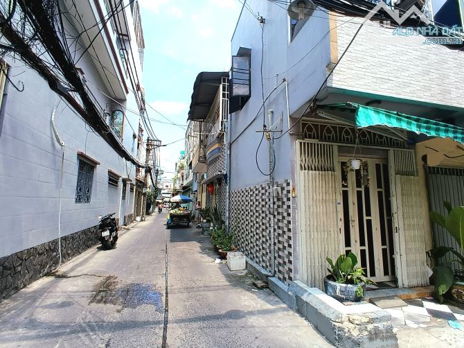 BÁN NHÀ GÓC 2 MẶT HẺM XE HƠI – NỞ HẬU TÀI LỘC – VỪA Ở VỪA CHO THUÊ – ĐƯỜNG LẠC LONG QUÂN, - 3