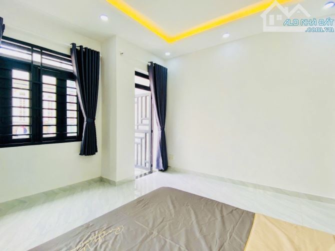 BÁN NHÀ CĂN GÓC HẺM XE HƠI EMART PHAN HUY ÍCH — 4,3x11m — 2 TẦNG BTCT — CHỈ 4 TỶ 9 NHỈNH - 3