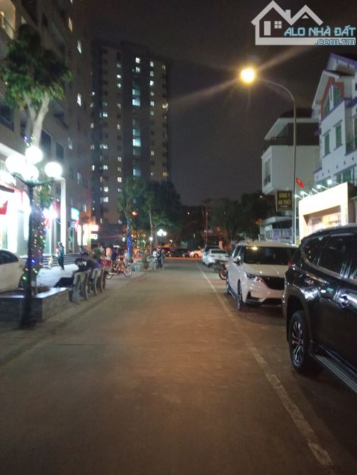 Biệt thự KĐT Trung Văn, Tố Hữu - Dt144m2, 5 ngủ - Gara - Kinh doanh - Giá tốt - 3