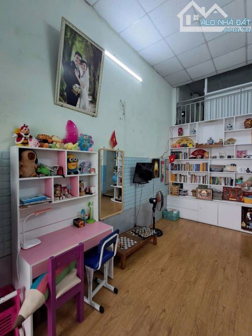 💥💥💥 HXH THÔNG BÀN CỜ - SÁT MẶT TRƯỜNG CHINH.  VỊ TRÍ CỰC ĐẸP SÁT VÁCH GÒ VẤP. *** GIÁ 5 - 3