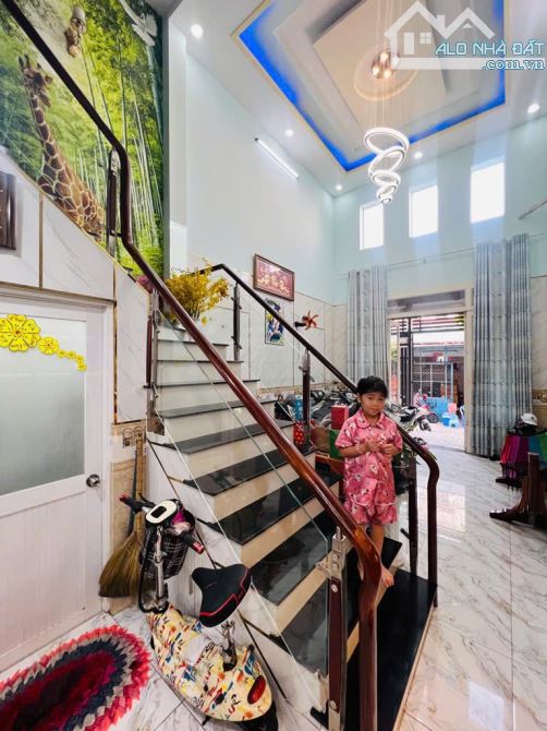 Bán nhà cực đẹp 4 tầng - 50m2 - Trương Phước Phan - 5 tỷ nhỉnh - 3