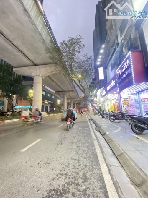 Bán nhà Cầu Giấy, 22m2, 4 tầng, sổ riêng, cách ô tô 10m, mặt phố 50m. Giá chào: 4,6 tỷ. - 3