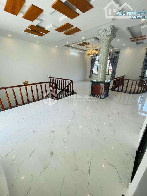 BÁN NHÀ 1T4L MẶT TIỀN ĐƯỜNG 30/4, FULL THỔ CƯ 192m2 (NGANG 9.8M )- GIÁ 35 TỶ - 3