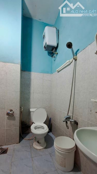 BÁN NHÀ KINH DOANH NHÀ NGHỈ - 2 MẶT TIỀN - GẦN BẾN XE TRUNG TÂM - 3