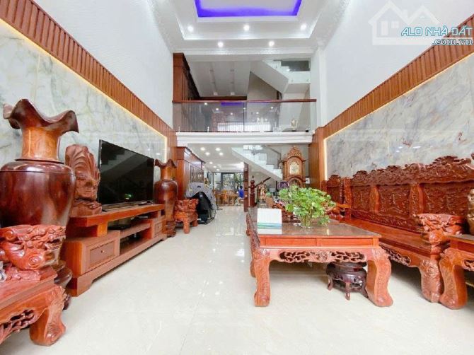 💥TUYỆT PHẨM PHẠM VĂN BẠCH - P.15 - TÂN BÌNH - 110M2 - 5 X 22M - 4 TẦNG ĐÚC 👉13,5 TỶ - 3