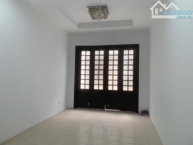 Bán nhà phân lô ngõ 43 Kim Đồng DT 52m2 5 tầng ô tô tránh vỉa hè giá 16.8 tỷ - 3