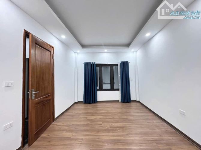 Bán nhà Cổ Nhuế 32m², Ngõ To ô tô cách vài bước Giá Rẻ Nhì Khu Vực - 3