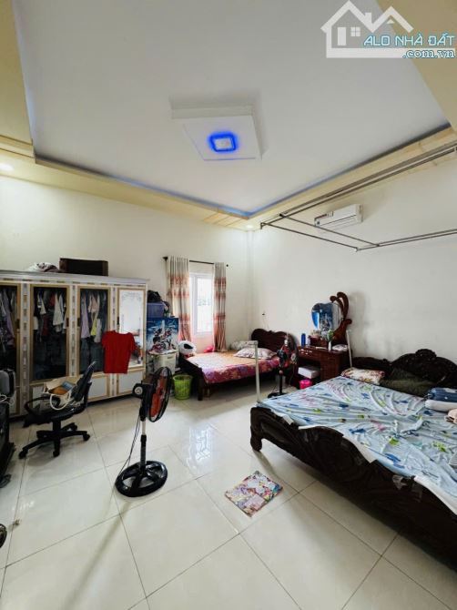 Bình Tân, Mặt tiền KD, Nhà đẹp 3 tầng, 100m2, ngang 5m, giá rẻ. - 3