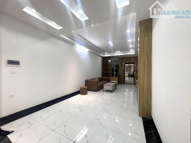 Bán nhà Phùng Chí Kiên, 44m2, 6 tầng, thang máy, ô tô vào, 15.8 tỷ - 3