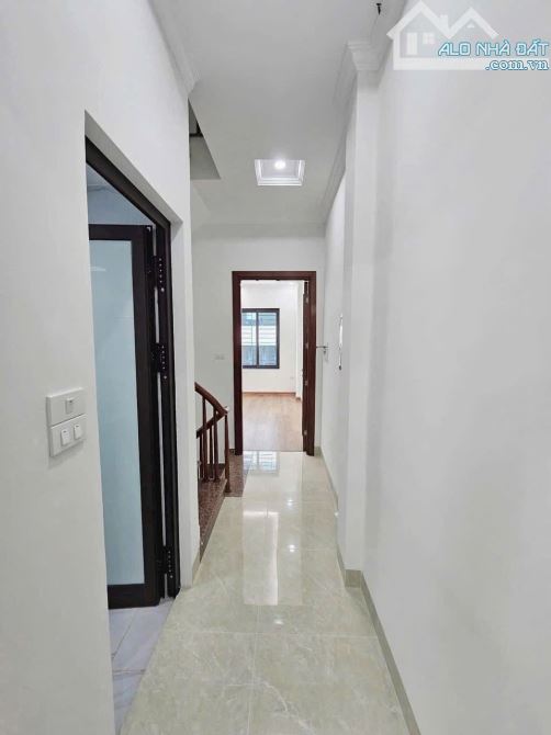BÁN NHÀ Trung Tâm Cầu Giấy 40M x 6 Tầng Giá Nhỉnh 15 Tỷ - 3