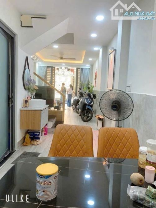 NHÀ 3 TẦNG ĐẸP MỚI - HẺM XE HƠI THÔNG - SÁT MẶT TIỀN - GIÁ CHỈ 6.7 TỶ Phường 16, Gò Vấp - 3