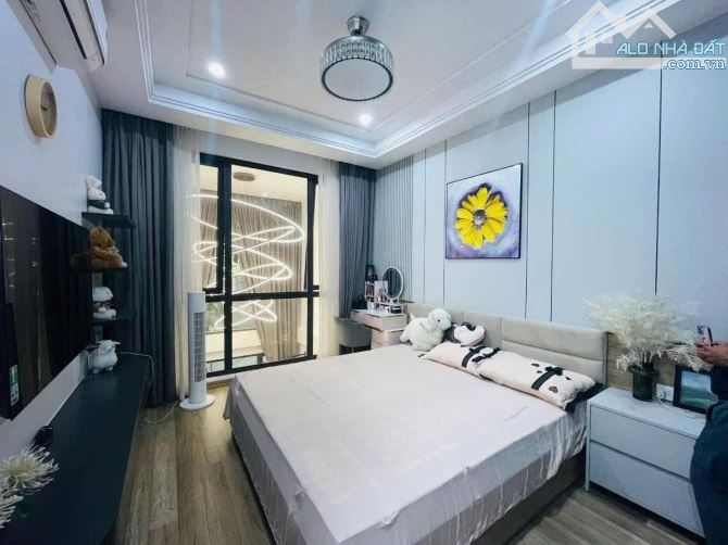 BÁN NHÀ PHÂN LÔ ĐỀN LỪ 1 HOÀNG MAI - 50M 5T MT 3.5M - VỈA HÈ RỘNG KINH DOANH ĐA NGÀNH NGHỀ - 3