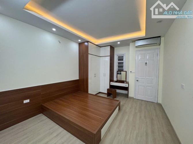 NHÀ ĐẸP 4 TẦNG – FULL NỘI THẤT – PHỐ TRẦN KHÁT CHÂN – NGÕ THÔNG – Ở LUÔN - 4