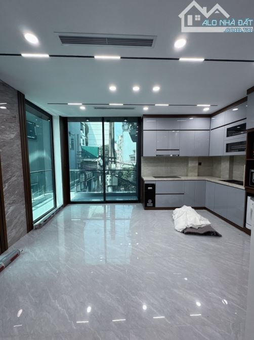 Bán nhà Ngọc Thụy, Mới kính kong, vừa ở vừa kinh doanh, thang máy, 65M2 X 5 Tầng x MT 6M - 4