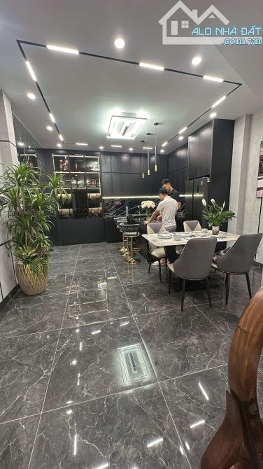 Bán gấp nhà Đại La – Gần Bách Khoa – Kinh Tế – 5 tầng chỉ 9.8 tỷ! - 4