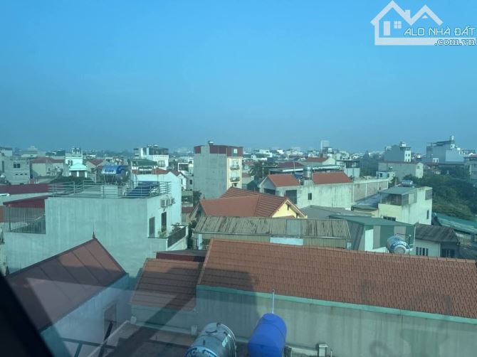 NHÀ ĐẸP LONG BIÊN – CÁCH Ô TÔ 10M – GIÁ CHỈ 4.55 TỶ Chủ thiện chí giảm 200tr - 4