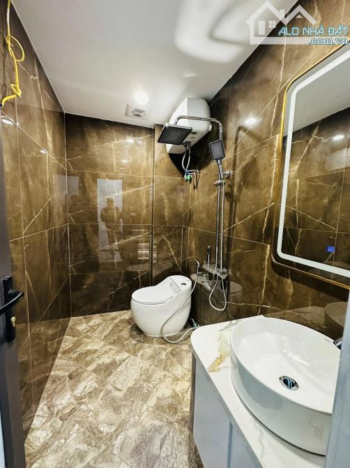 🏡 CỰC HIẾM! NHÀ 5 TẦNG ĐẸP, Ô TÔ TRÁNH, CÁCH KĐT ĐÔ NGHĨA 500M – CHỈ 2,75 TỶ! - 4