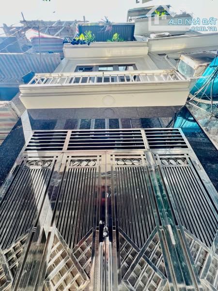 MINH KHAI - Chỉ 8.3 Tỷ – Diện tích rộng 50m² – 3 tầng – Sổ đỏ nở hậu - 4