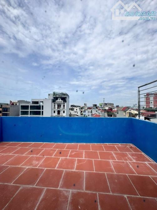 Bán nhà mặt Phố Hồng Tiến 45mx6tầng,thang máy - Vị trí Vip, vỉa hè đá bóng - KD đỉnh - 4