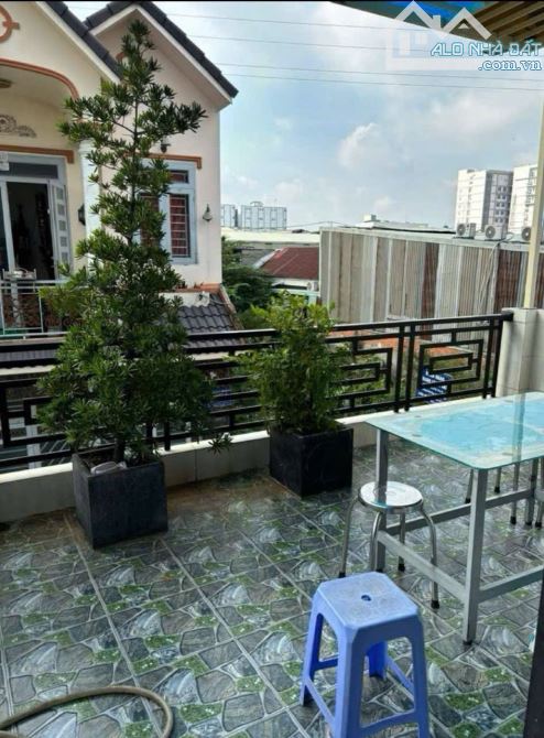 LÔ GÓC 2 MẶT TIỀN  HẺM XE TẢI 6 M QUAY ĐẦU TRƯỚC NHÀ AN PHÚ ĐÔNG QUẬN 12 GIÁ CHỈ 5 TỶ HƠ - 4