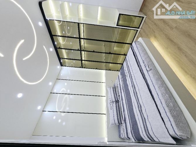 NHÀ ĐẸP KIM GIANG, OTO 42m x 4T, Giá 10.x tỷ - 4