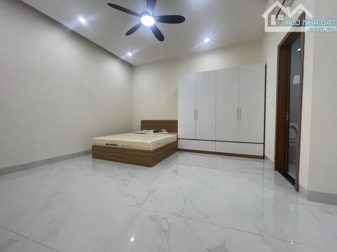 NHÀ 3 TẦNG ĐẸP – FULL NỘI THẤT – DT 82M2 NGANG KHỦNG 6,09M NỞ HẬU 6,56M – CHỈ 4 TỶ X - 4