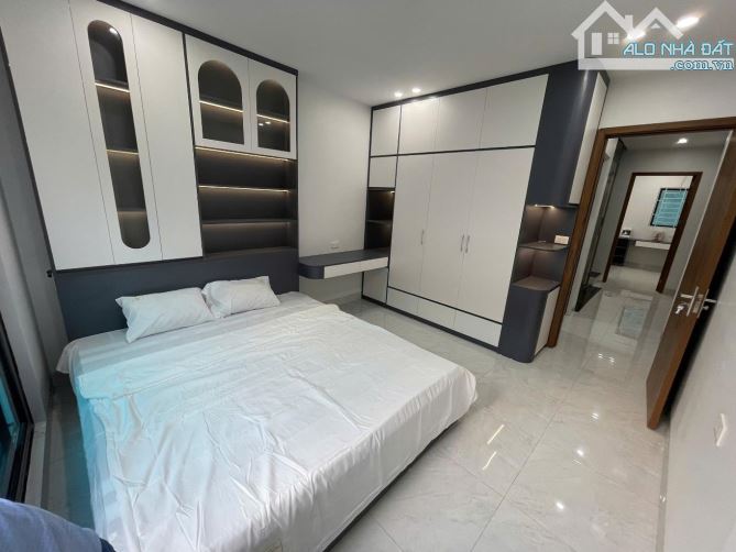 BÁN NHÀ THỤY PHƯƠNG               DT 43M pk 8TỶ THANG MÁY -KD -OTO TRÁNH   TK.5T 6 NGỦ ĐỦ - 4