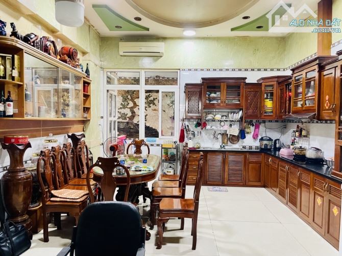 NHÀ MTKD GIÁ HẺM -4 TẦNG - 100M2 - ĐƯỜNG NHỰA 8M- CHỈ 14 TỶ - 4