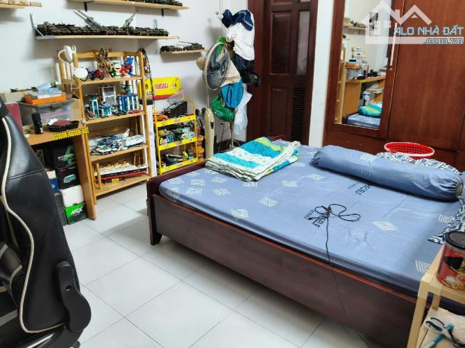 BIỆT THỰ BÌNH THẠNH 3 TẦNG - XE HƠI THÔNG - GẦN CHỢ BÀ CHIỂU - 176M2 - NGANG ĐẸP 8M - 4