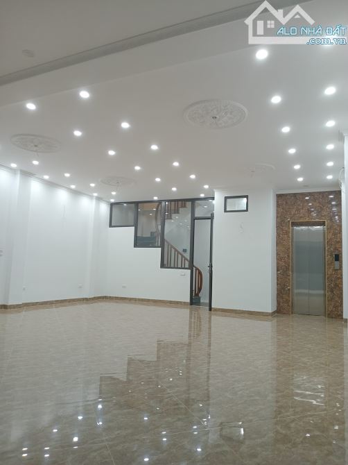 Bán nhà Đường Bờ Sông Tựu Liệt, Thanh Trì, 90m2x4T, giá 16 tỷ, 4 oto ngủ trong nhà - 4