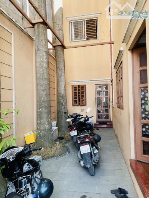 BÁN BIỆT THỰ MẶT TIỀN THỚI AN -  10M RA LÊ THỊ RIÊNG - Q.12 - NGANG 8x16.5M - CHỈ 8.9 TỶ - 4