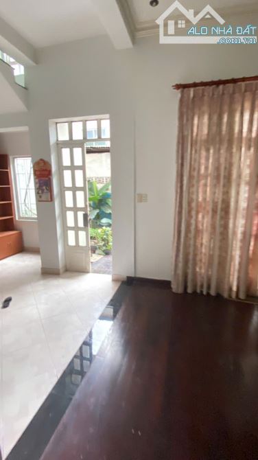 Cho thuê MT Chính chủ 986 Nguyễn Kiệm, P3, Gò Vấp - 7.6x17m, 3 tầng, kế bên Anh Văn VUS - 4