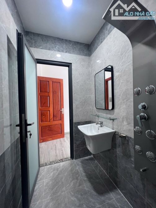 Bán nhà 4 tầng, 68m², 5PN, 5WC, Linh Đông, Thủ Đức - 8.65 tỷ - 4