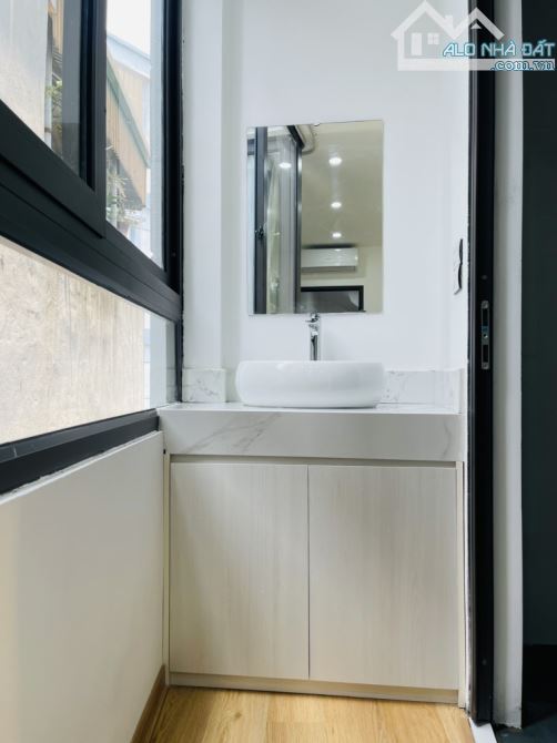 BÁN NHÀ 6 TẦNG THANG MÁY - ĐỊNH CÔNG HẠ HOÀNG MAI 39M2 - GẦN Ô TÔ - SỔ ĐỎ - CHỈ 6.9 TỶ - 4