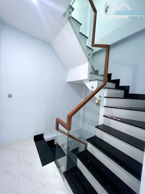 Ngay Cao Thắng - Điện Biên Phủ. Q10. Nhà 4 tầng BTCT. Sân thượng. Chỉ 5,x tỷ. - 4