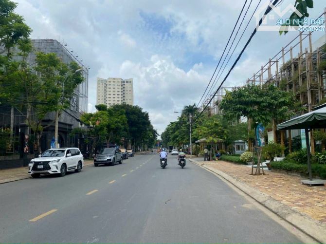 BÁN BIỆT THỰ 2 MẶT TIỀN NGUYỄN VĂN HƯỞNG MẶT SAU VIEW SÔNG 325 TỶ - 4