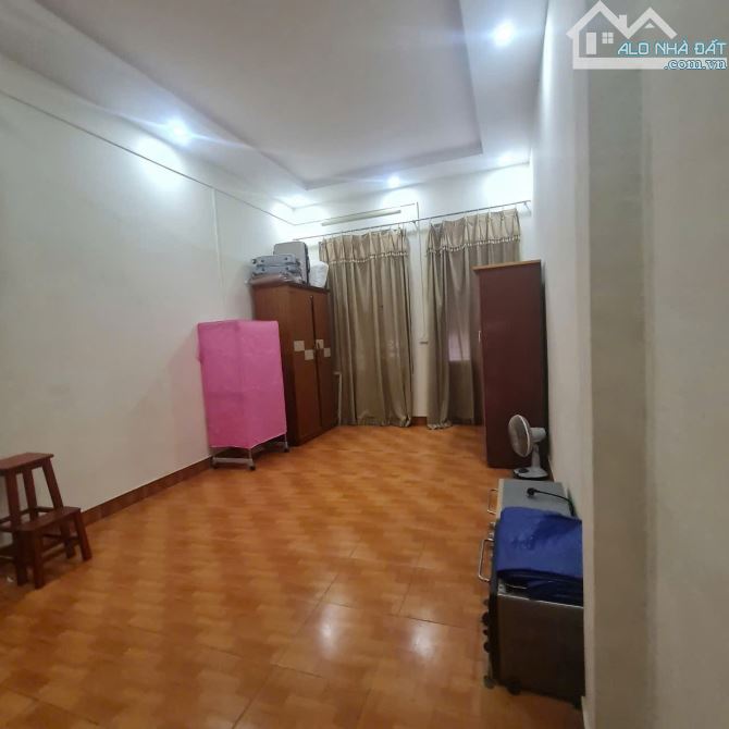 👉 Bán nhà 3 tầng phường Tiền Ninh Vệ . Làn 2 đường Huyền Quang và Ngô Gia Tự.  ☘☘ Dt 65m2 - 4