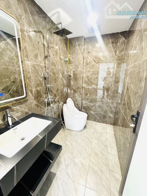 👑 Nhà Mới Trần Khát Chân  54-70m5T 🚗 gần ô tô đỗ Giá 9.9 Tỷ - 4