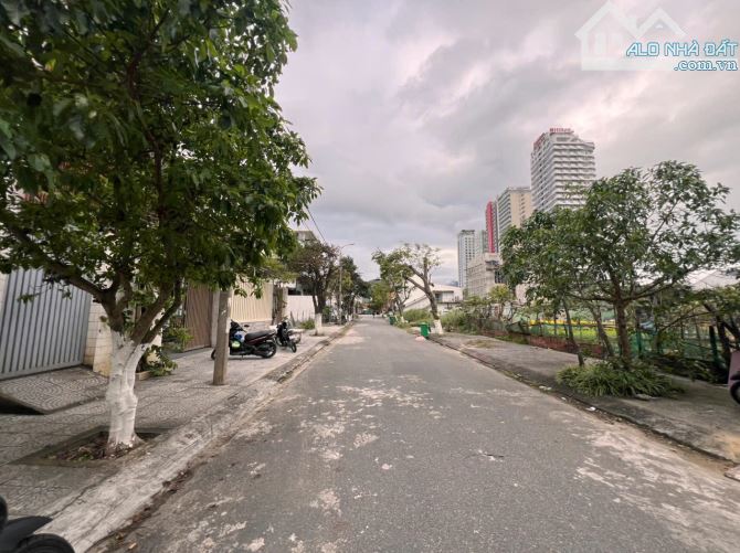 Bán lô đất 240m ngang 12m mặt tiền đường Phước Trường 2 Sát Trần Đình Đàn sát Biển Mỹ Khê - 4
