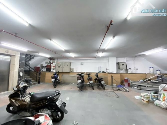 bán tòa nhà văn phòng mặt tiền Cộng hòa 11x24 giá 90 tỷ - 4