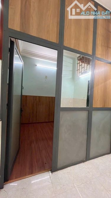 2ty 850 _ kiệt Trần cao Vân _ 2 tầng, 50m2đ _ 3pn. - 4