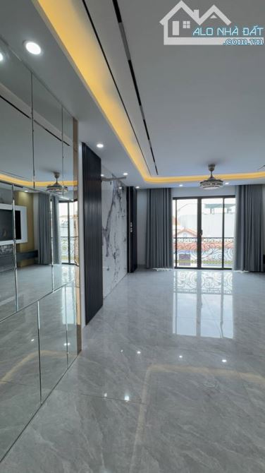 Sở hữu ngay Siêu Phẩm Ngọc Thuỵ, Long Biên, 47m² - Gara ô tô 6 Tầng thang máy - 4