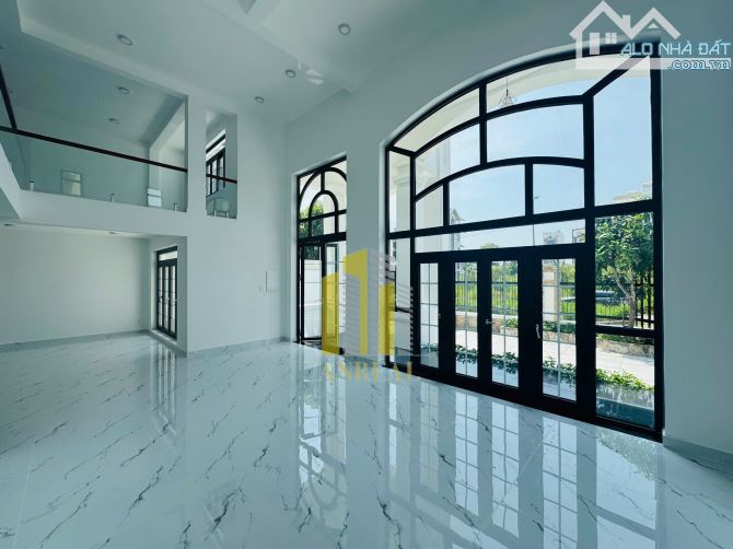 BIỆT THỰ VĂN PHÒNG SÀN TRỐNG GIÁ 90 TRIỆU - THANG MÁY - 4