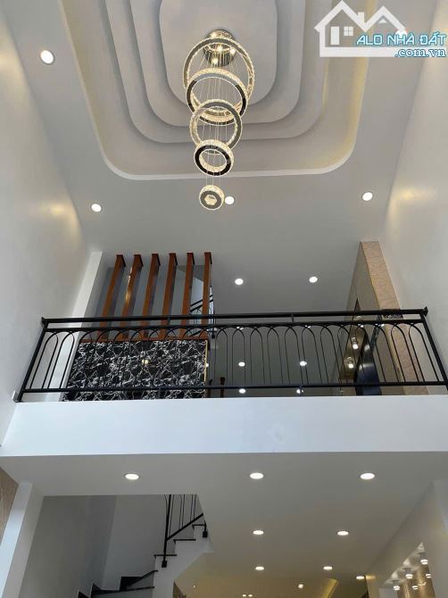 NHÀ 3,5LẦU MỚI HXH ĐƯỜNG NGUYỄN TRỌNG TUYỂN , P15 , QUẬN - PN - 4